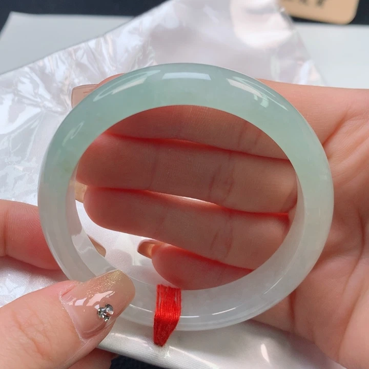 翡翠手镯未镶嵌缅甸天然A货翡翠