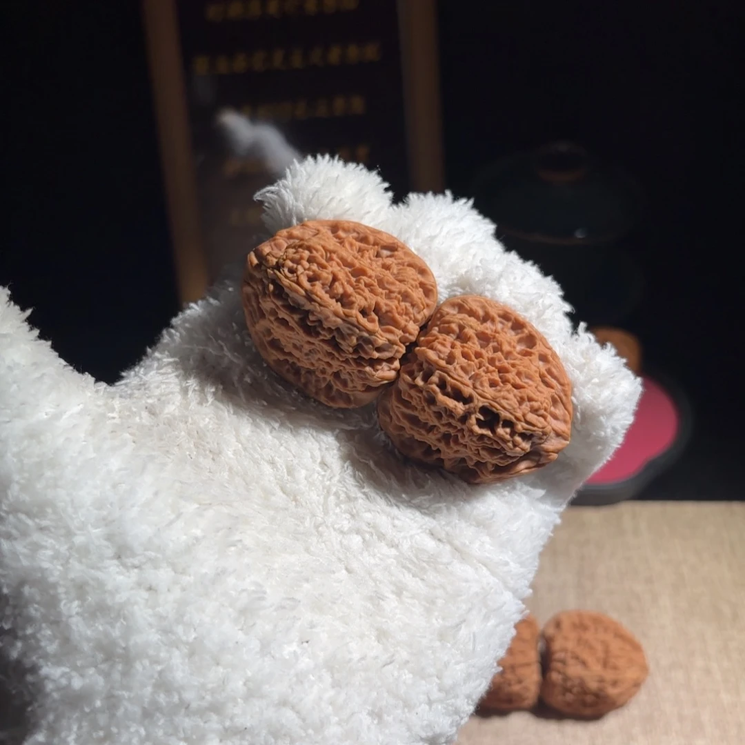 一***梦文玩核桃吊坠核桃