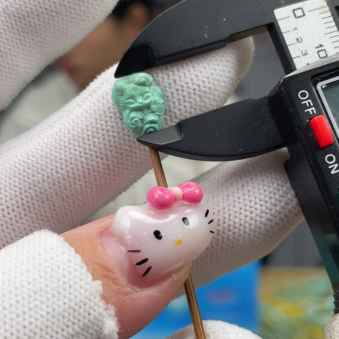 绿松石未镶嵌挂件