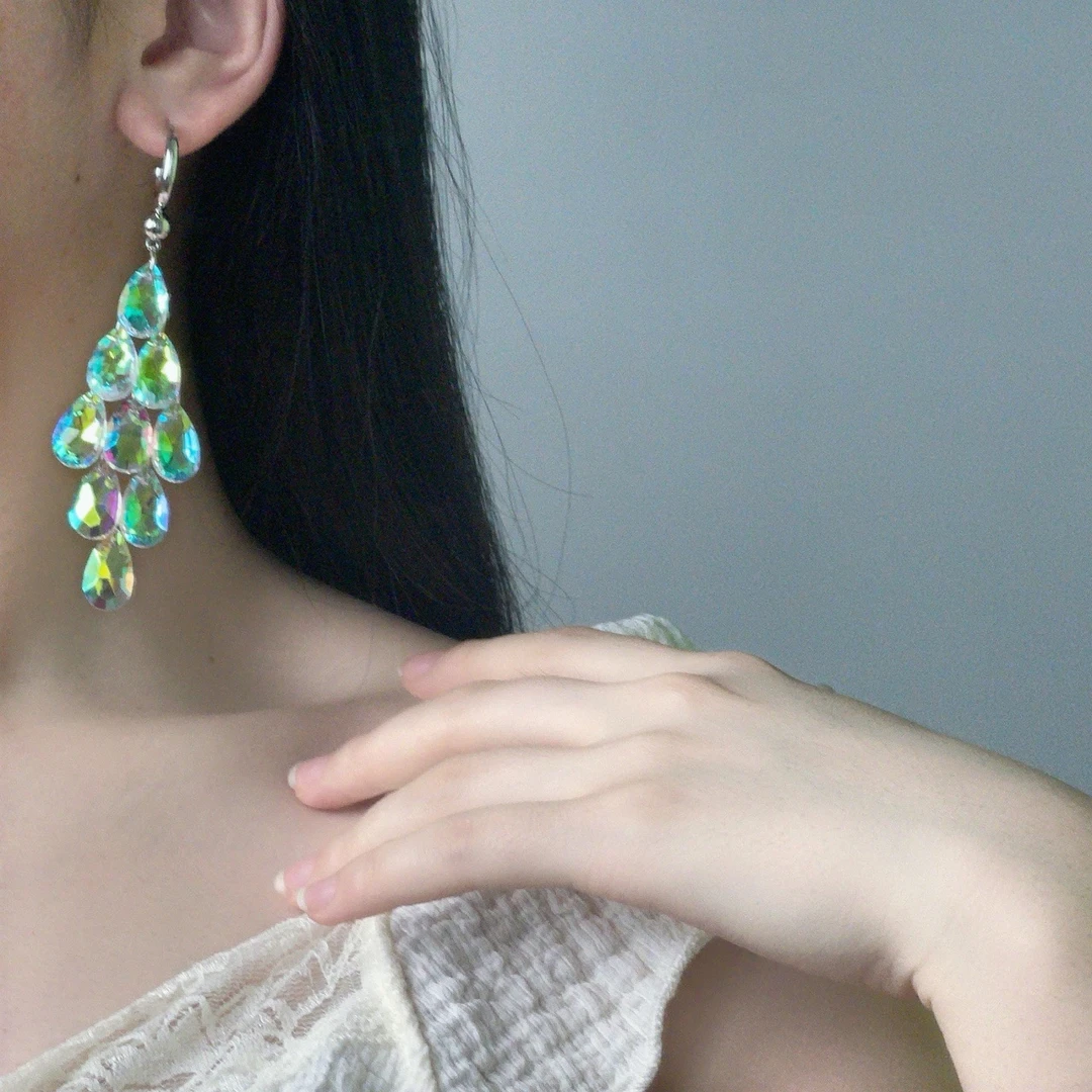 铜合金锆石耳饰 韩式水滴吊坠耳环轻奢气质高级感时尚优雅耳饰冷