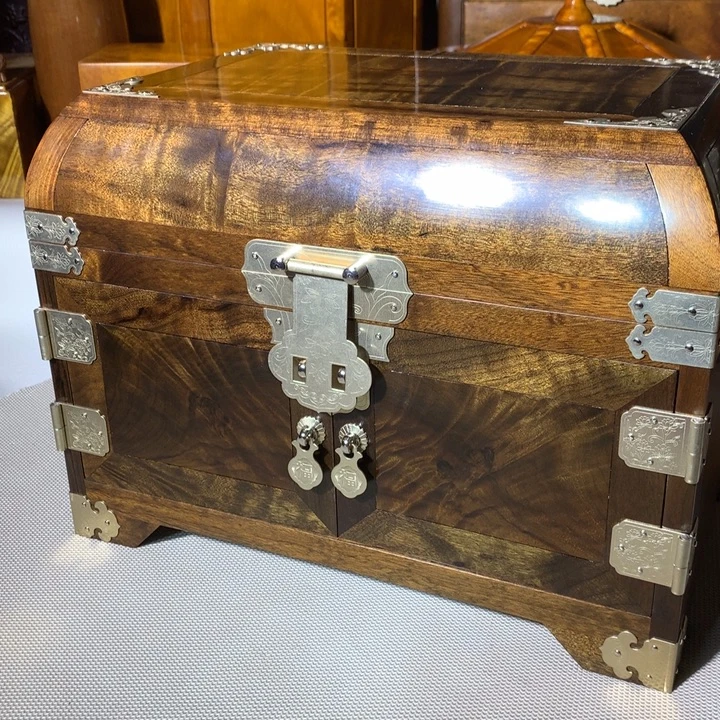 金丝楠金丝楠阴沉木箱子