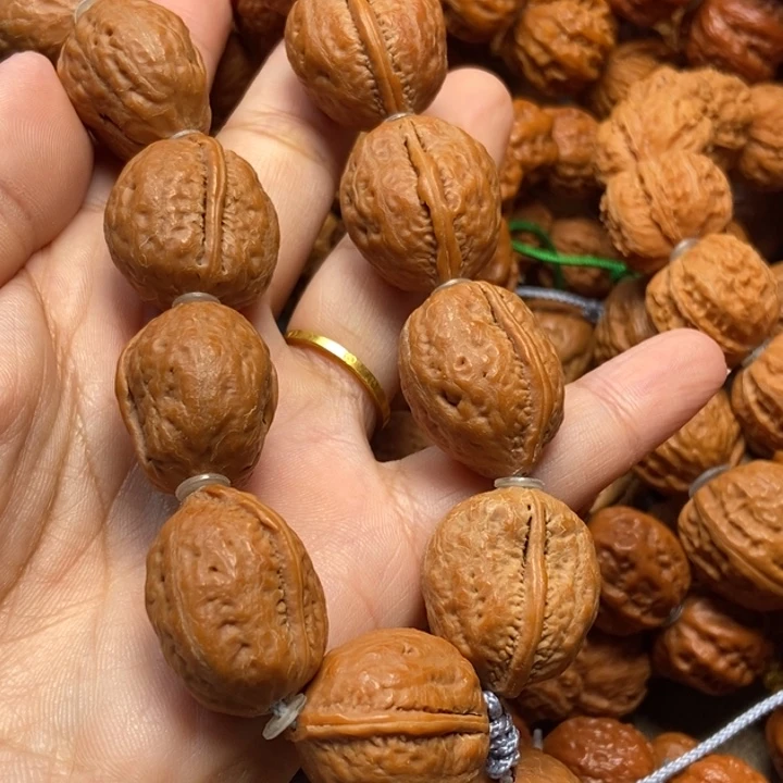 文玩核桃吊坠取*人光头蛤蟆