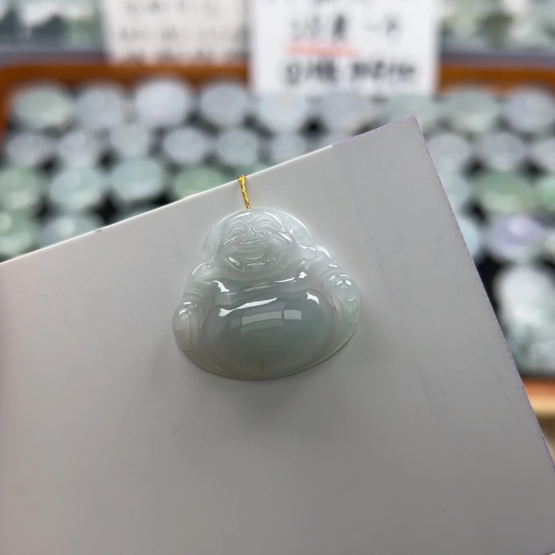 翡翠未镶嵌颈饰佛公
