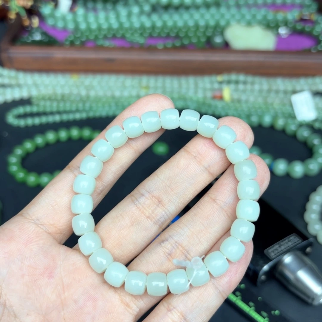 手链未镶嵌和田玉微色差卡8