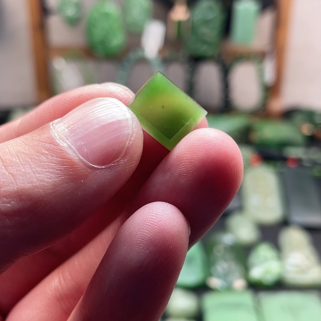 和田玉（碧玉）未镶嵌颈饰