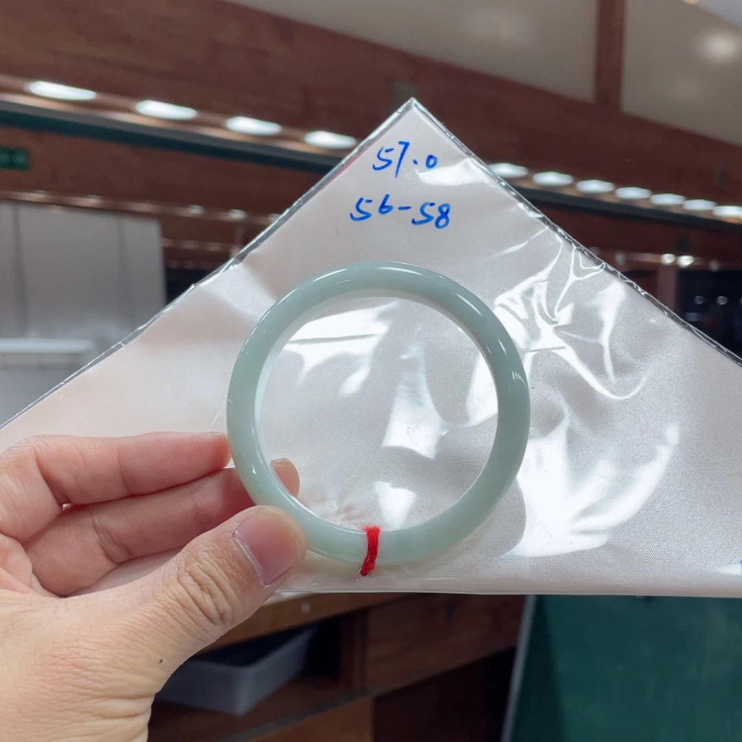 翡翠手镯未镶嵌买断
