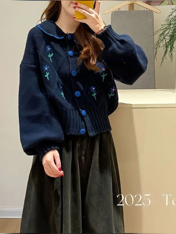 甜美风秋季娃娃领钩花常规小个子百搭毛衣减龄显瘦外穿针织开衫厚