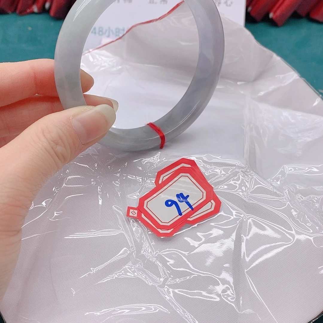 翡翠手镯未镶嵌童*944444444