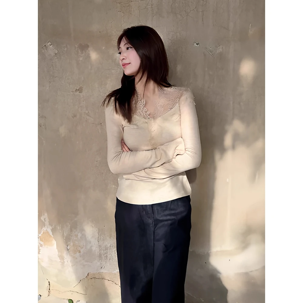 法式蕾丝拼接长袖打底衫女秋冬季V领修身叠穿针织衫显瘦内搭上衣