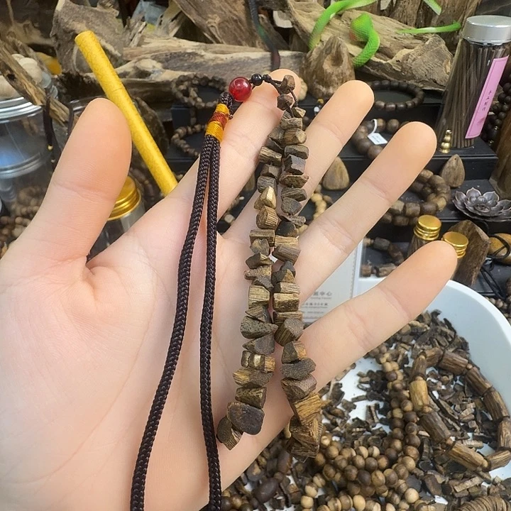 沉香碎屑沉香海南沉香车挂➕沉香碎屑多样性