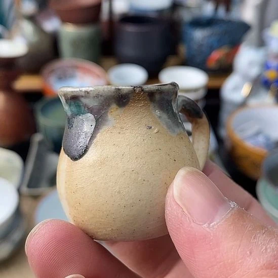 中古物品默认微瑕，谨慎参拍，满18包邮！