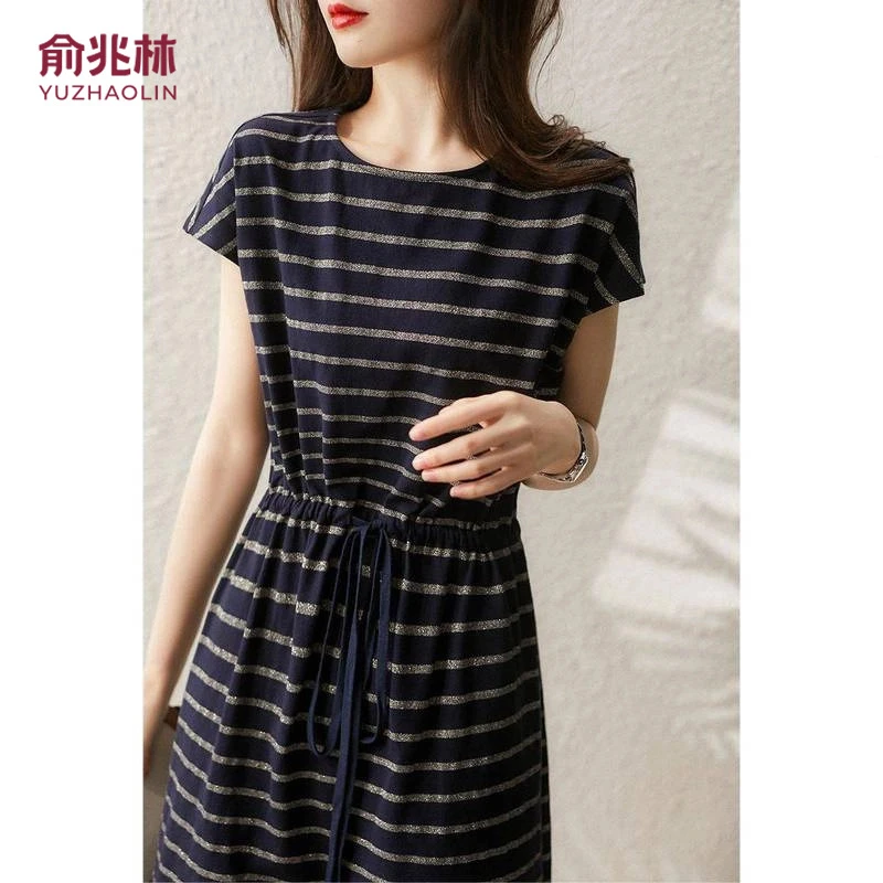 妈妈夏装亮丝条纹连肩袖抽绳连衣裙女圆领休闲T恤裙子2025年新款