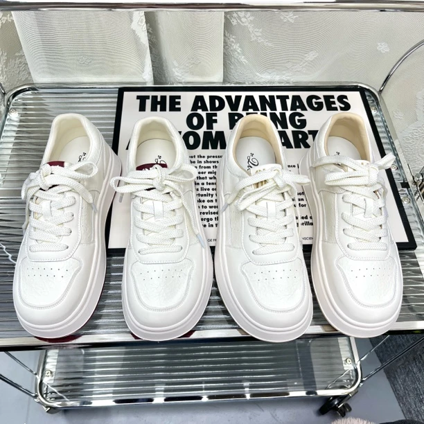 大码女鞋(40-43)2025韩版ins真皮平底时尚百搭运动休闲鞋8852