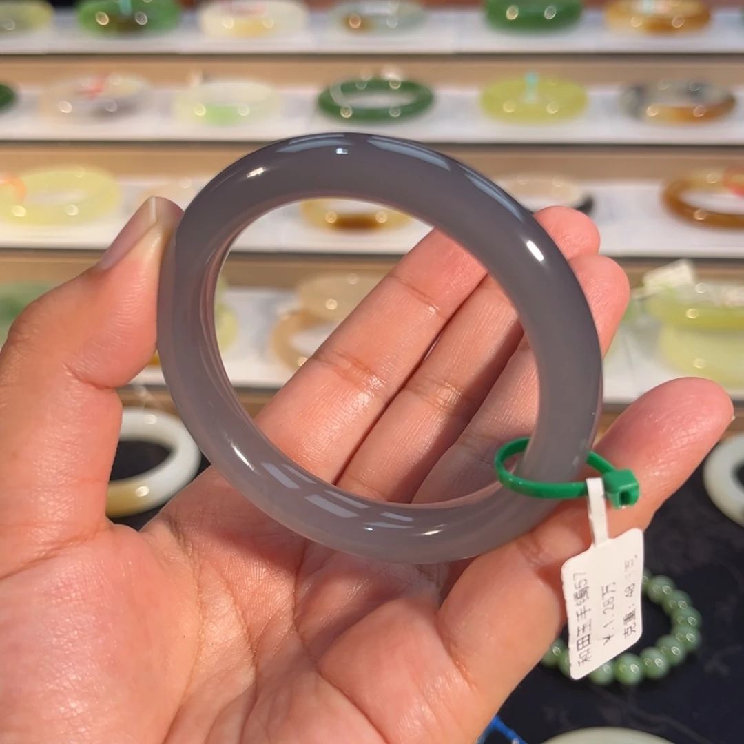 和田玉未镶嵌手镯高冰紫 巨冰胶