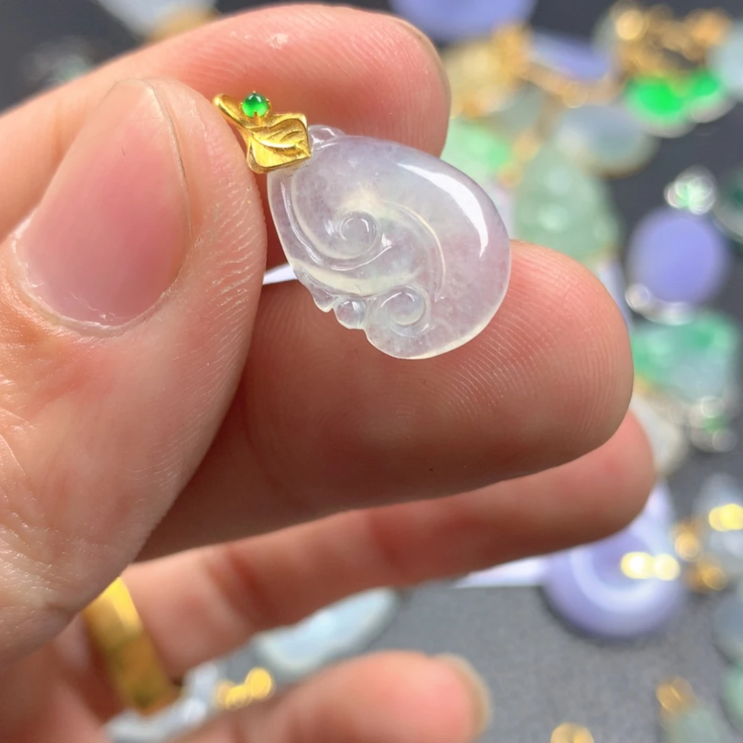 【闪购商品】翡翠颈饰18K金镶嵌翡翠