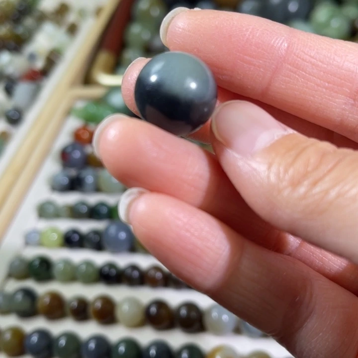 和田玉（糖玉）未镶嵌珠宝半成品16