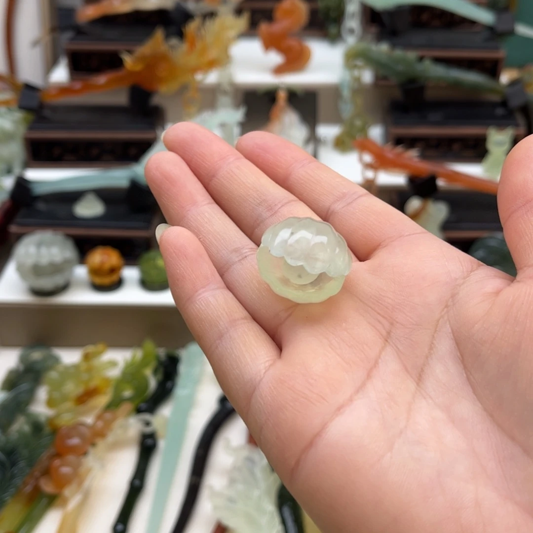 蛇纹石玉未镶嵌岫玉发簪