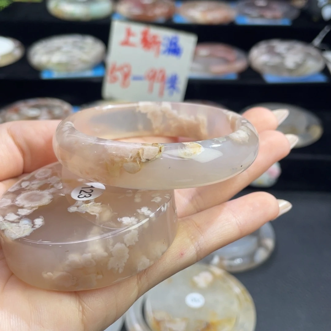 石英质玉手镯未镶嵌菜***着54/123