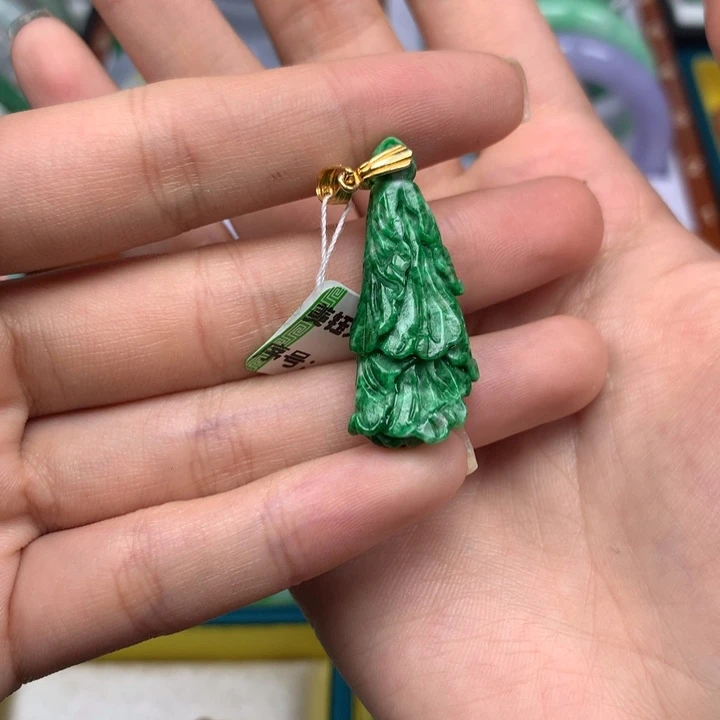 翡翠银S925镶嵌颈饰翡翠