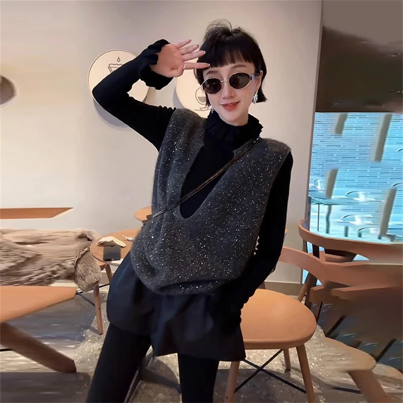 潮流时髦气质宽松显瘦简约T恤马甲两件套2025春季新款通勤两件套