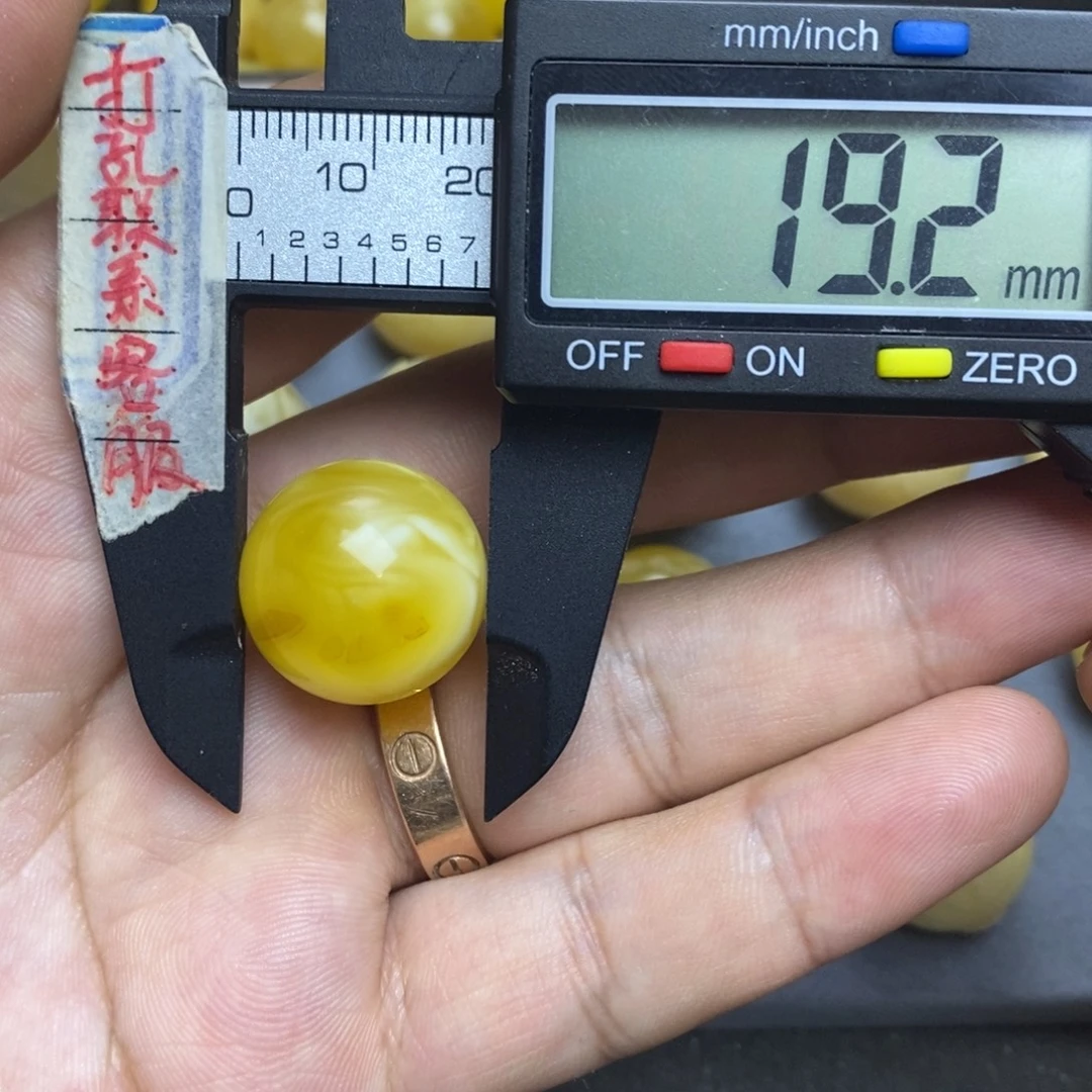 裸石蜜蜡未镶嵌19.2微瑕圆珠默认直发