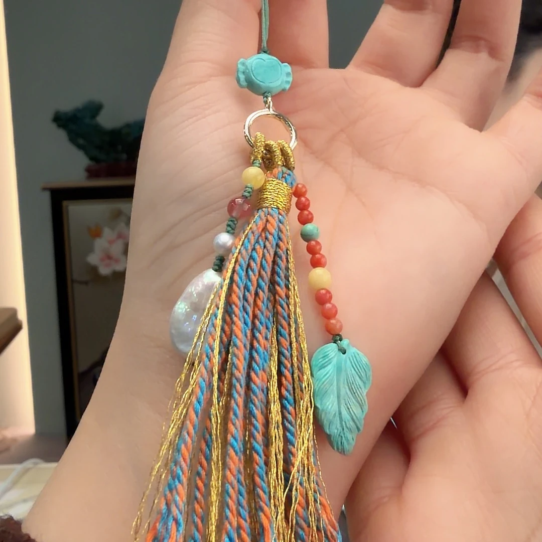 绿松石未镶嵌颈饰