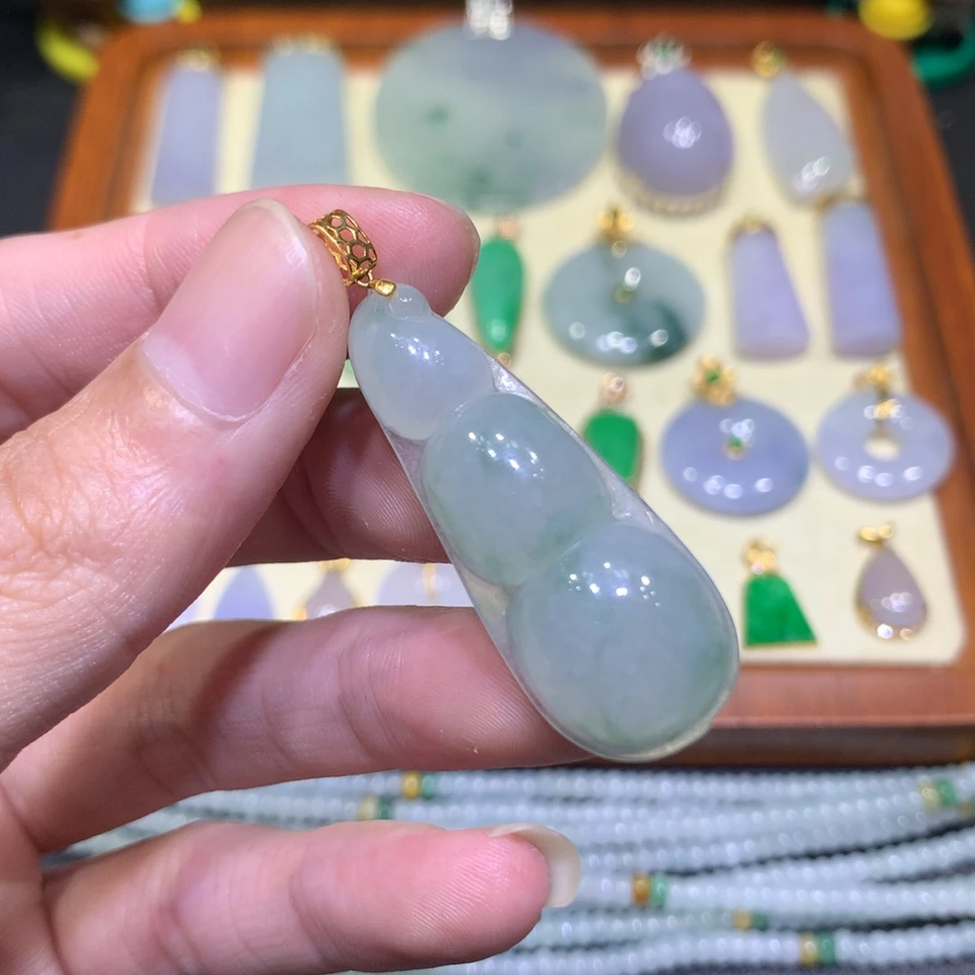 吊坠(不含链)18K金镶嵌翡翠