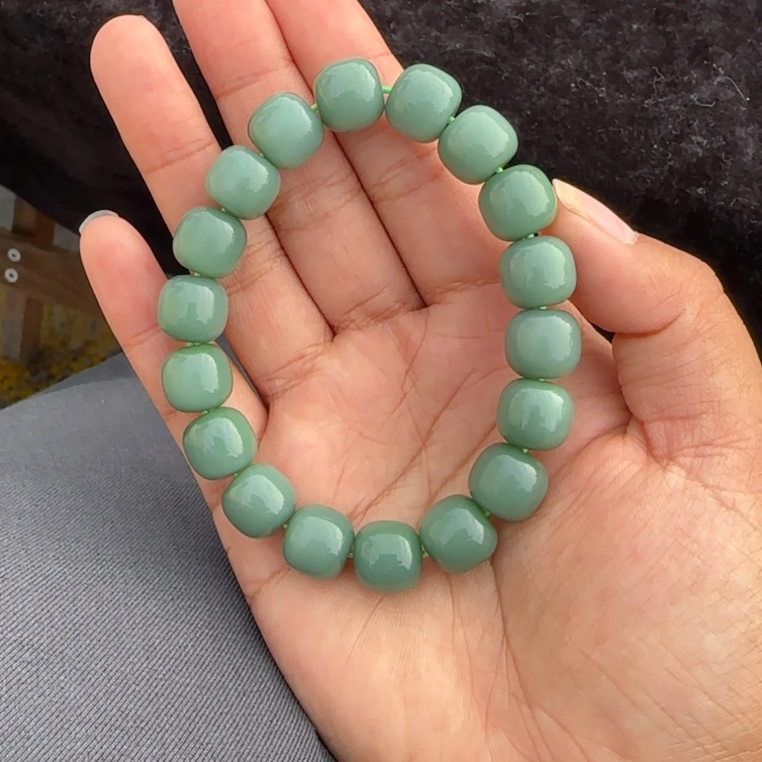 和田玉未镶嵌手串