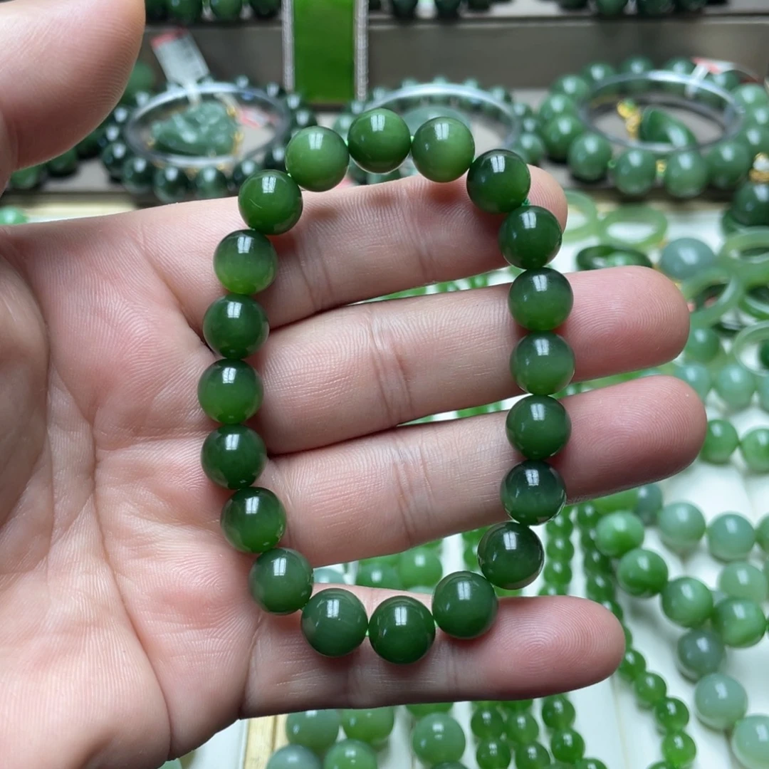 和田玉（碧玉）未镶嵌手链