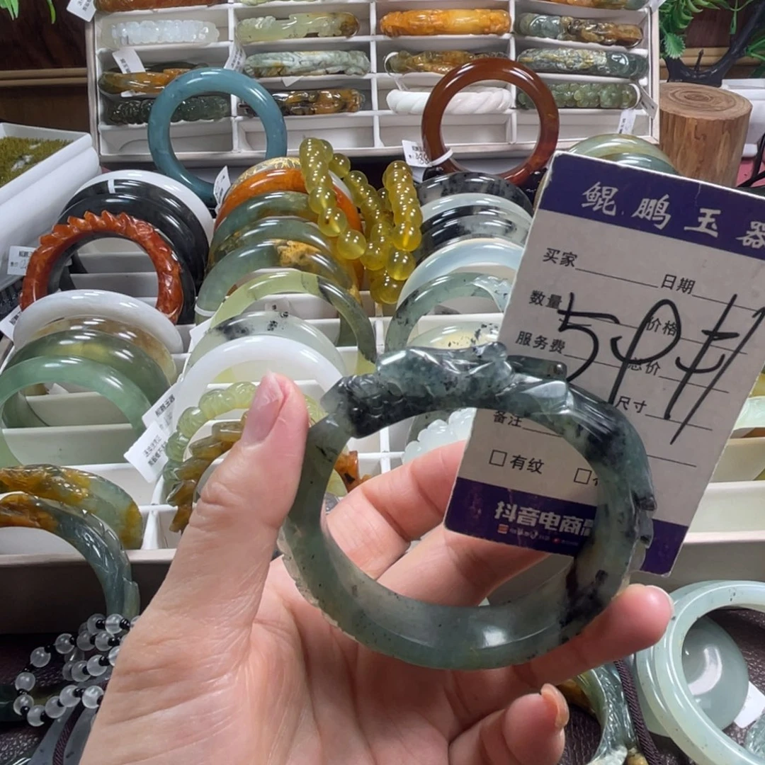 未镶嵌蛇纹石玉手镯