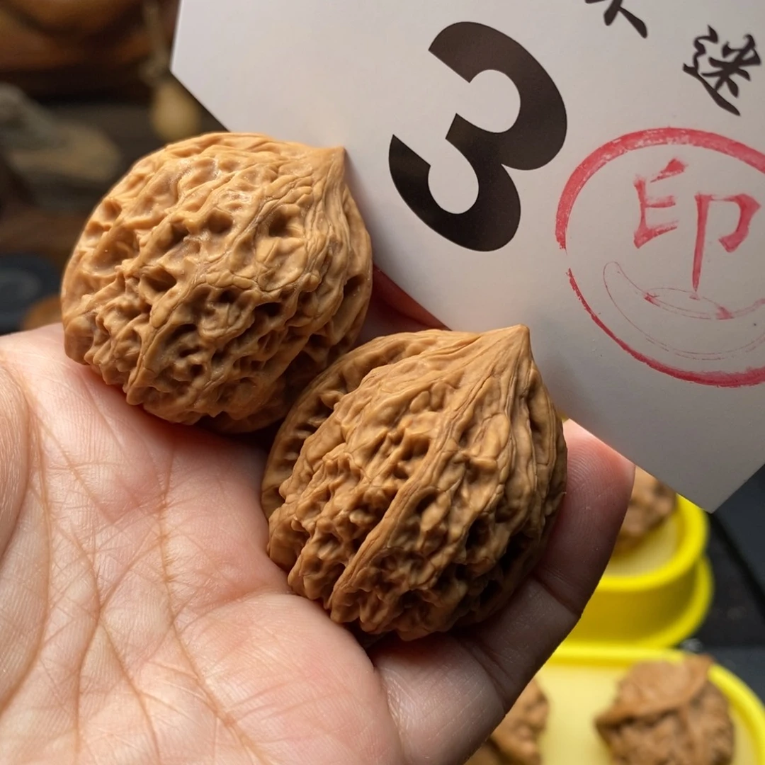 文玩核桃吊坠35全品鸡心