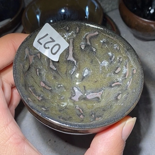 茶盏是因为一切不开心