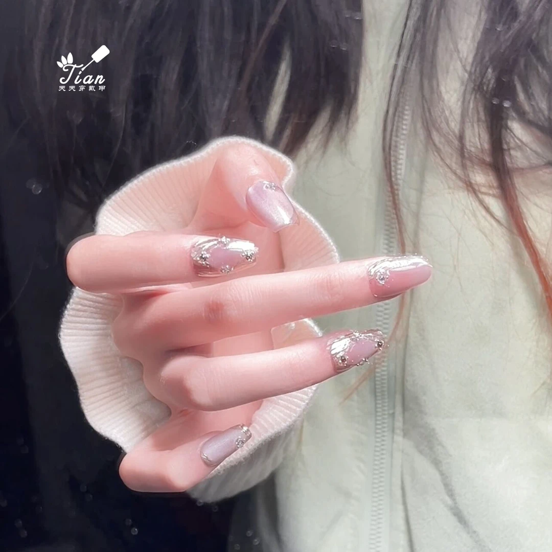 【玫瑰殿下】”现货飞“纯手工穿戴甲高级显白冬款穿戴时尚复古气质