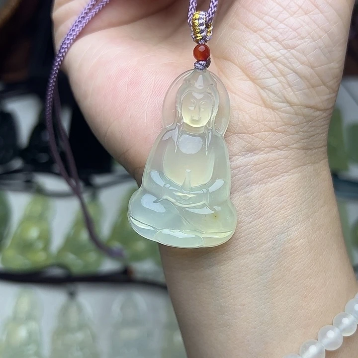 未镶嵌岫玉颈饰吊坠