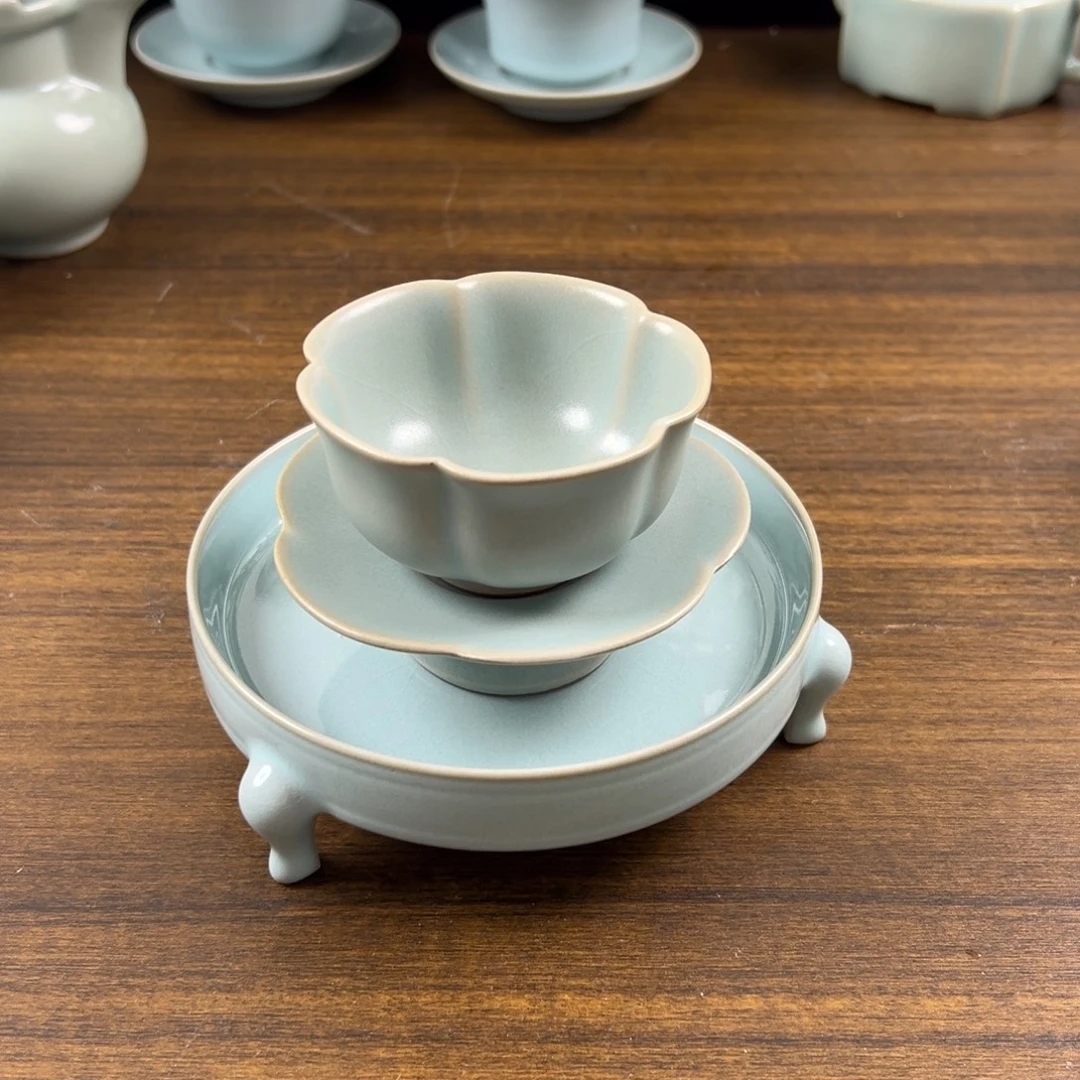 瓷摆件仿古釉水梅花套盏微瑕