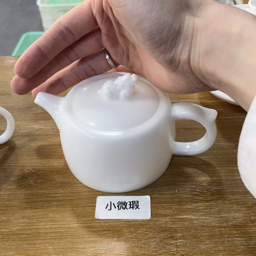 瓷片。。。。。。。。。。。。。。。。。。。