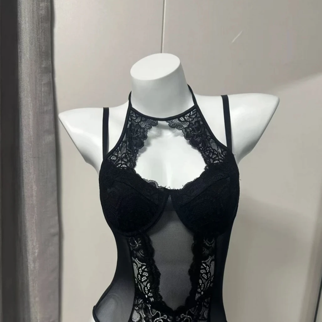 觅趣【绝绝内搭】镂空蕾丝挂脖小吊带背心女性感纯欲紧身睡裙家居服