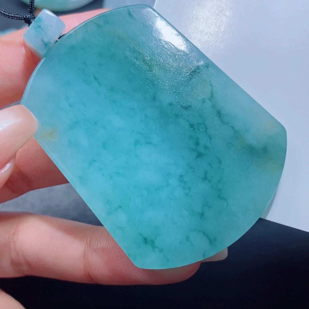 定制翡翠未镶嵌翡翠定制吊坠