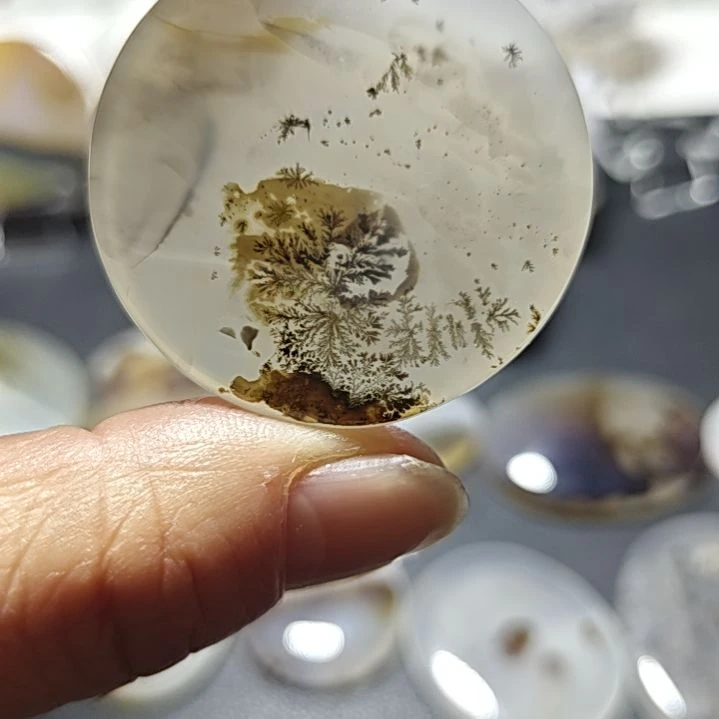 玛瑙/玉髓未镶嵌珠宝奇石