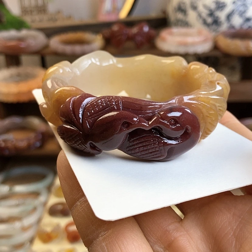 【闪购商品】石英质玉手镯未镶嵌54喜上眉梢