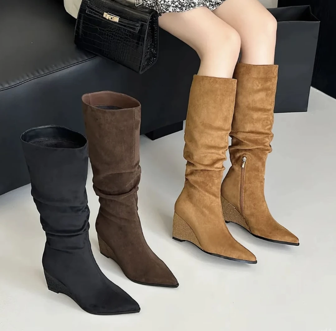 坡跟靴女靴长筒秋冬坡跟靴时装靴尖头中筒长靴百搭褶皱靴气质女靴