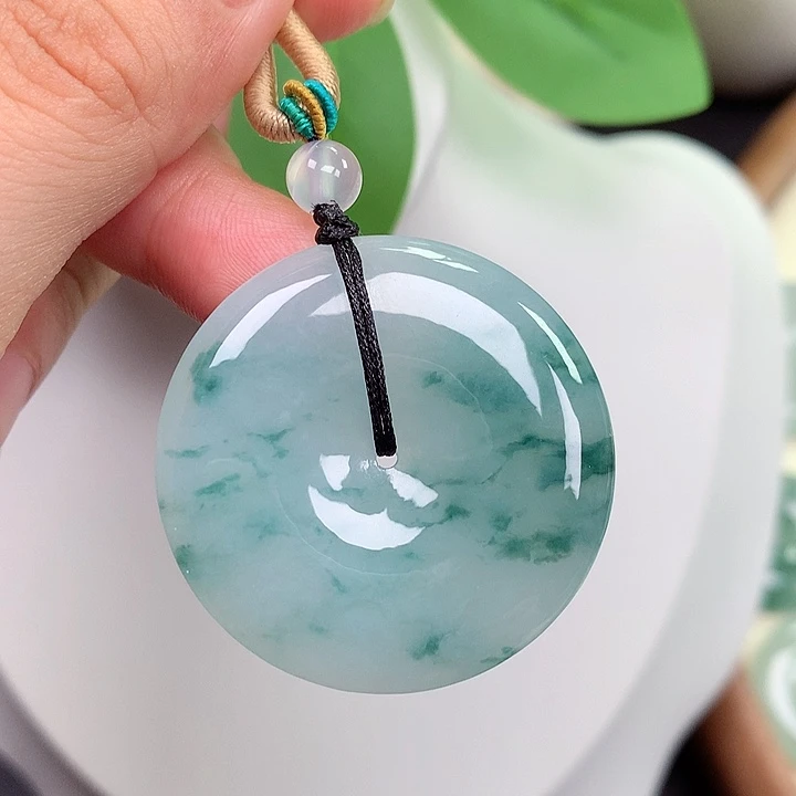 颈饰未镶嵌翡翠平安扣35.7x6.0mm