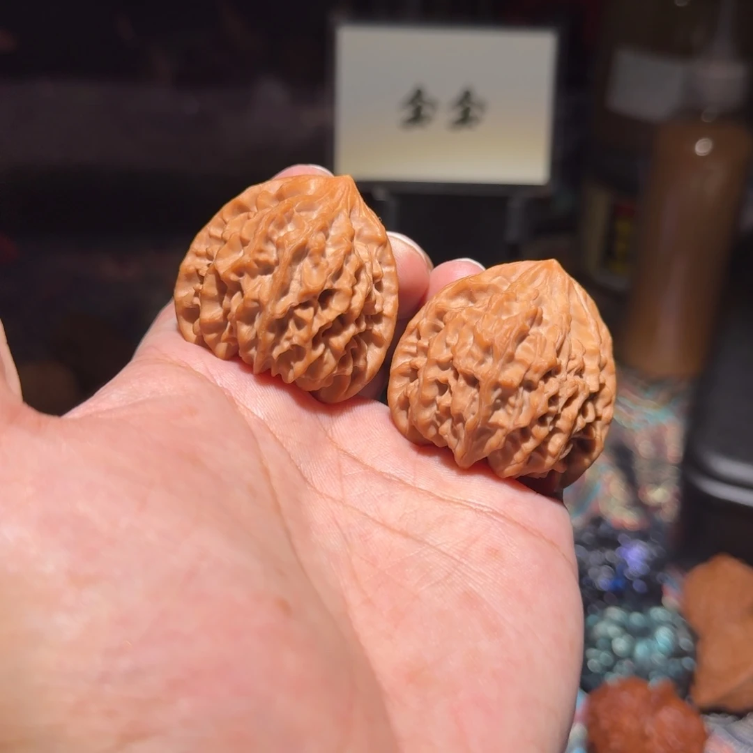 把件文玩核桃1594龙门涧，尺寸39.5
