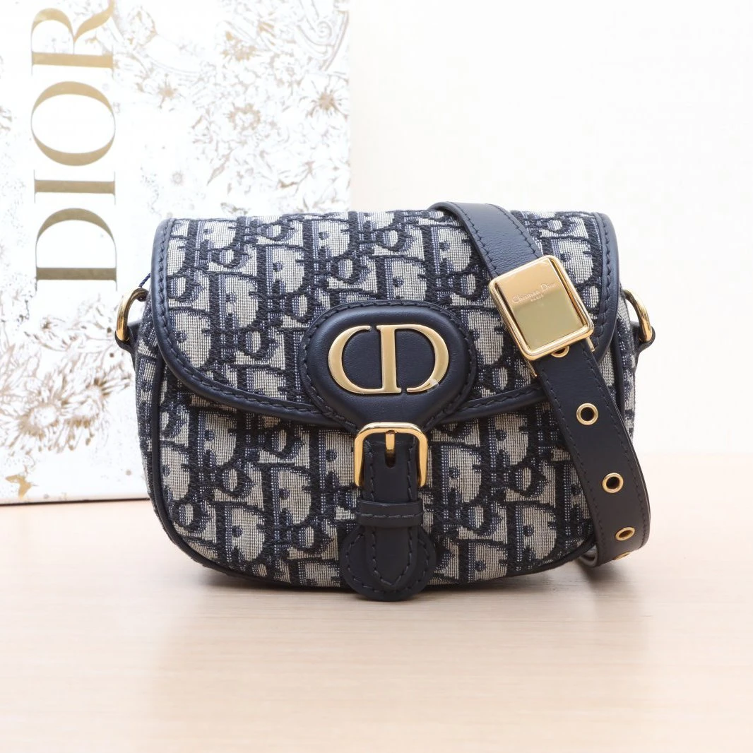 95新 DIOR/迪奥 【双双满减】Dior Bobby 小号 18 墨蓝色 2020
