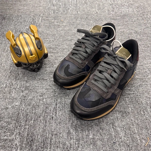 95新 Valentino/华伦天奴 /39码/迷彩休闲鞋