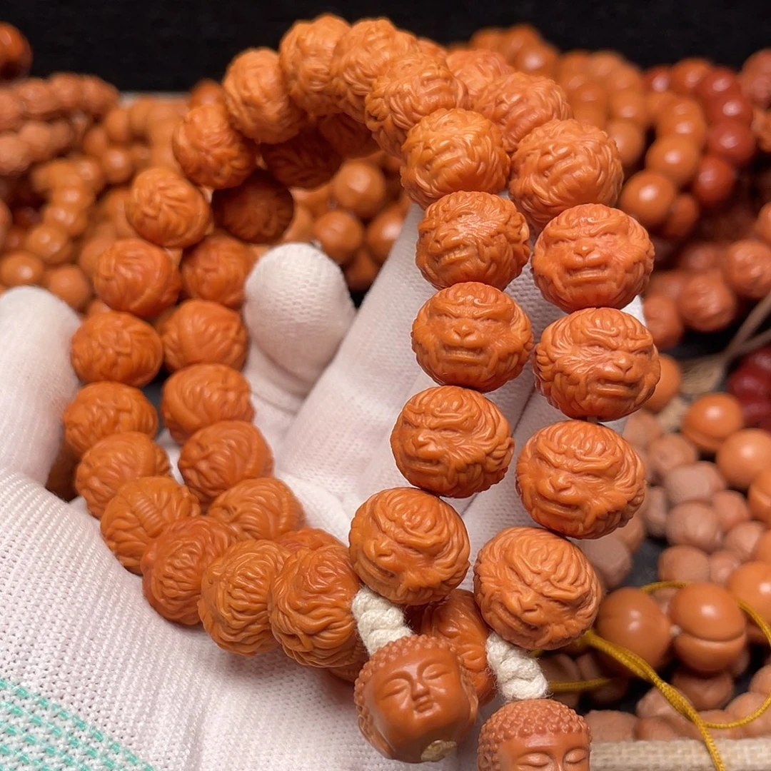 郑***具猴头核桃吊坠大圣