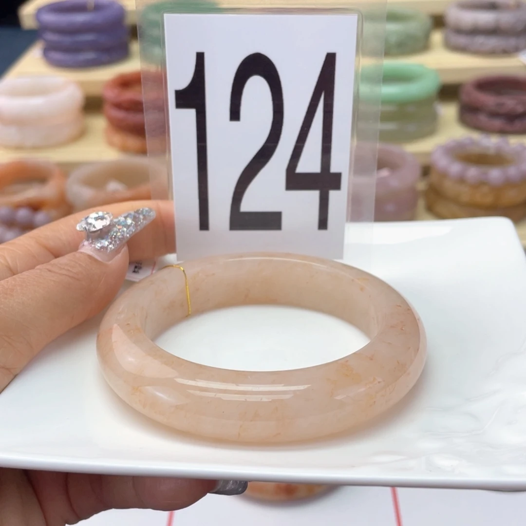 石英岩玉未镶嵌手镯