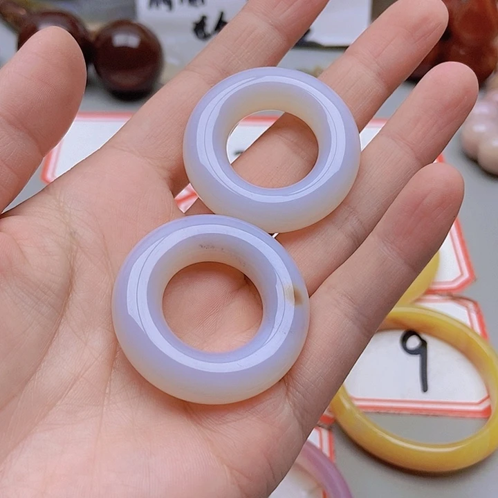 【闪购商品】未镶嵌玛瑙/玉髓珠宝半成品晶**笑