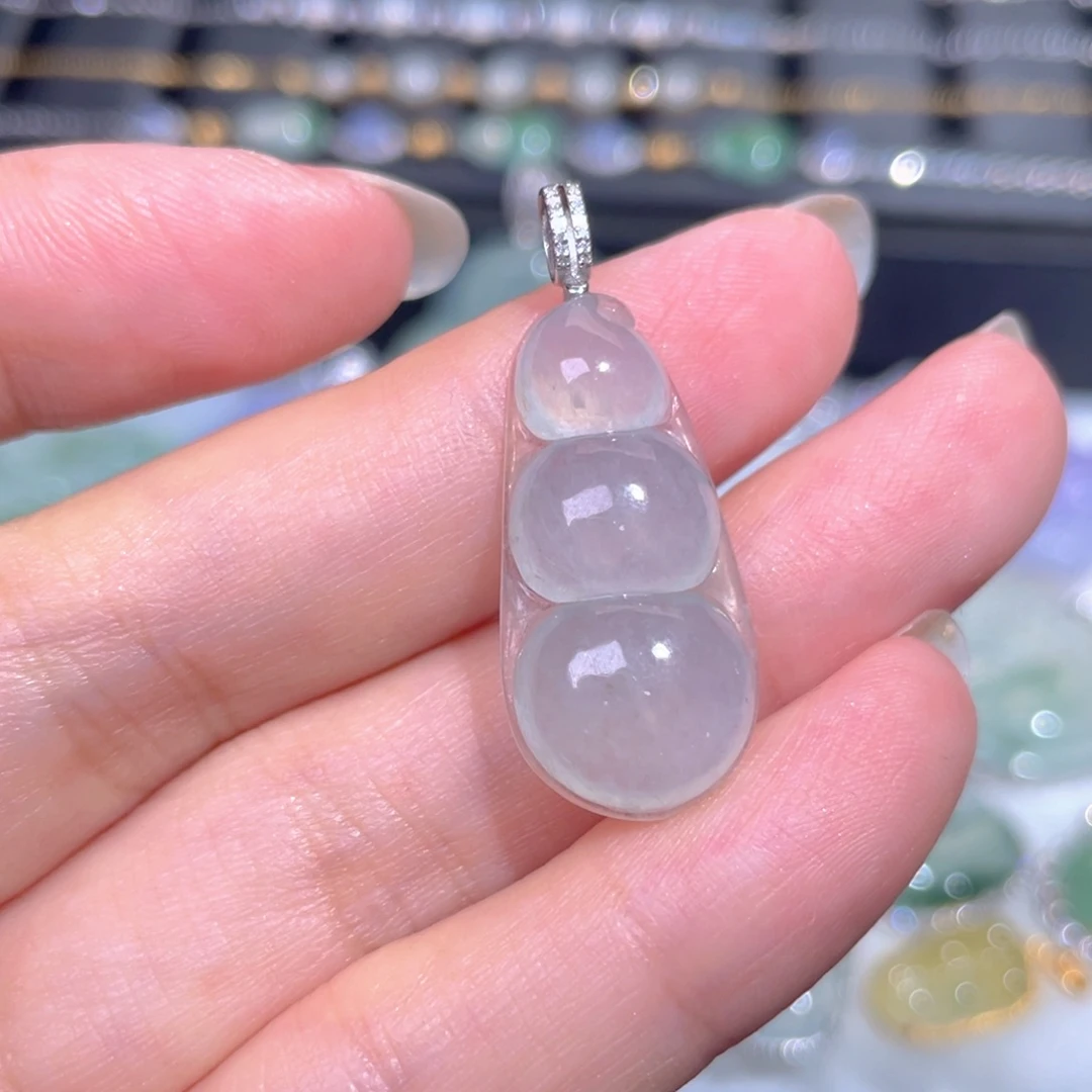 颈饰18K金镶嵌翡翠翡翠