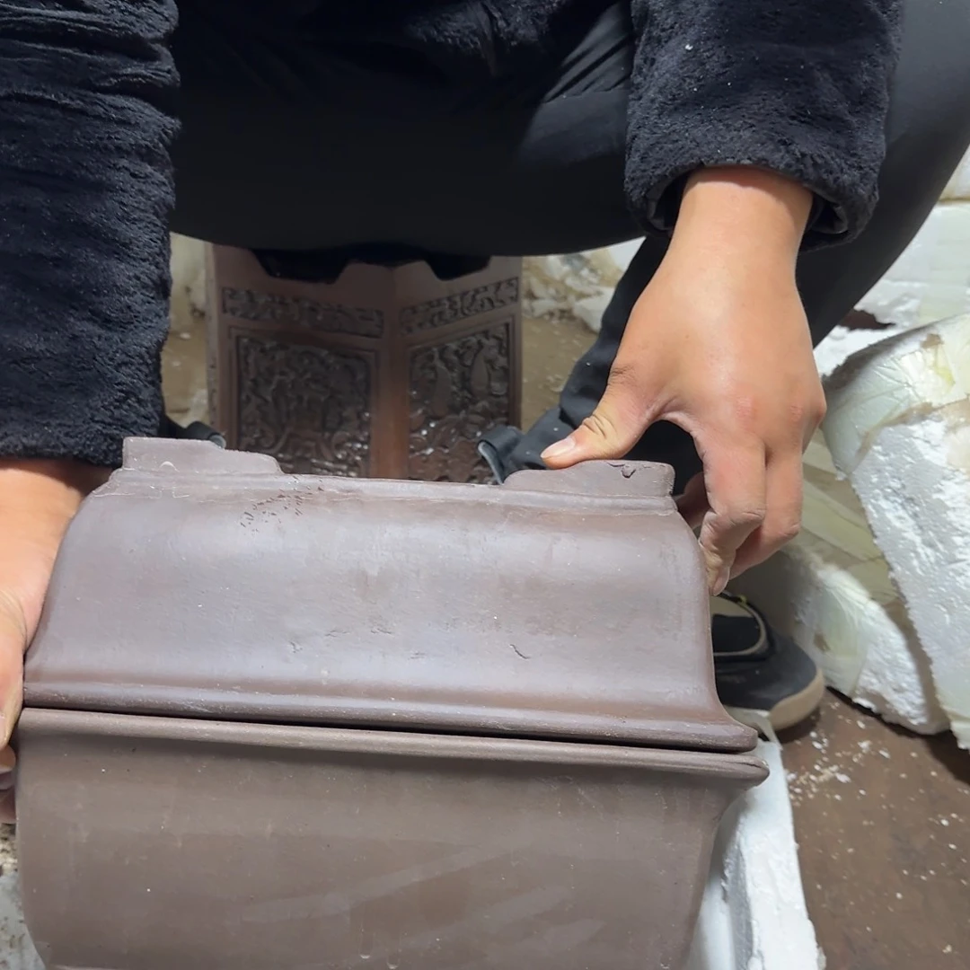 紫砂口径26 18高度10瑕疵